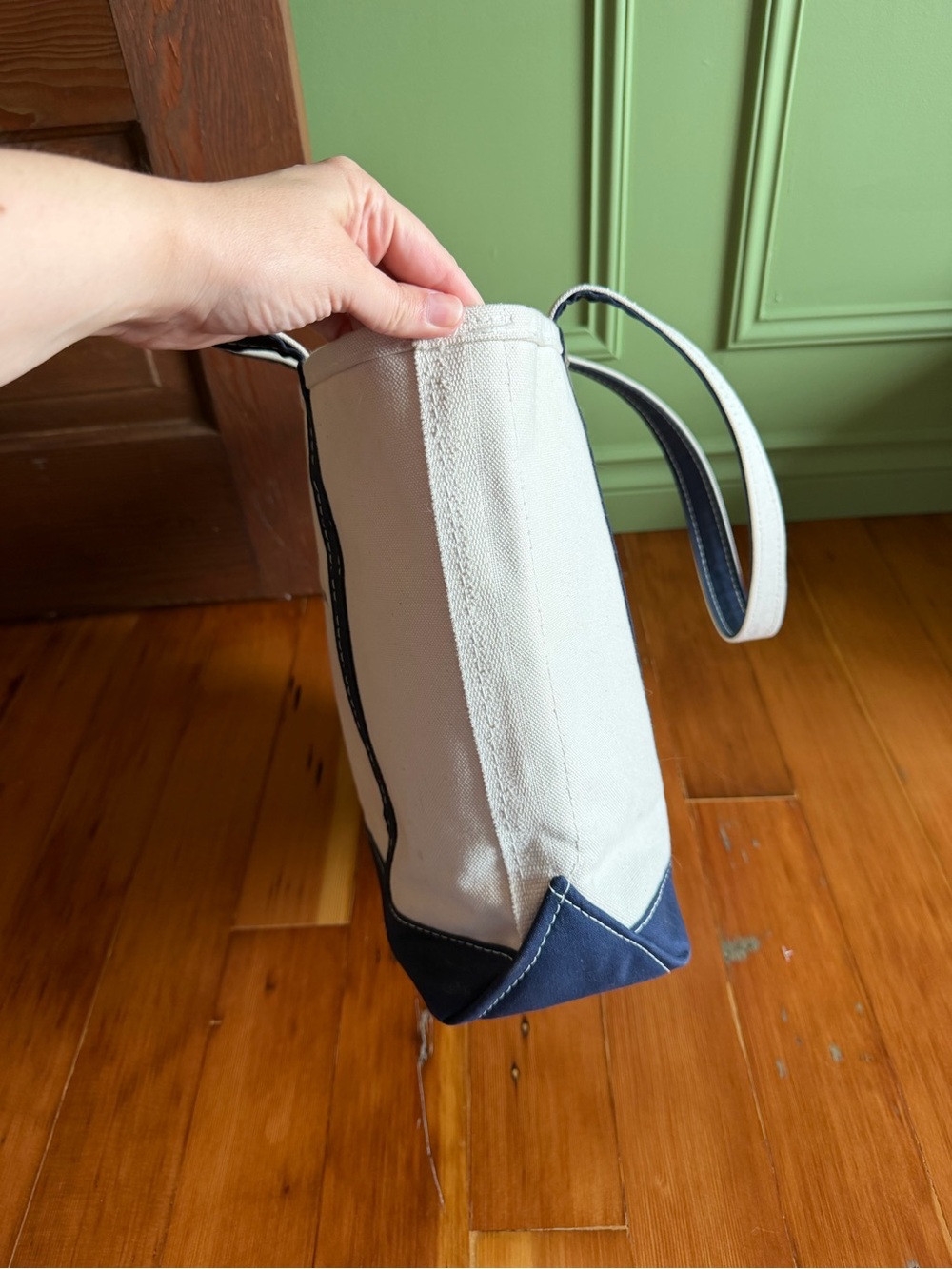 L.L. Bean Boat and Tote Canvas Tote in Cream and Navy Medium Size Long Handles - Picture 9 of 9